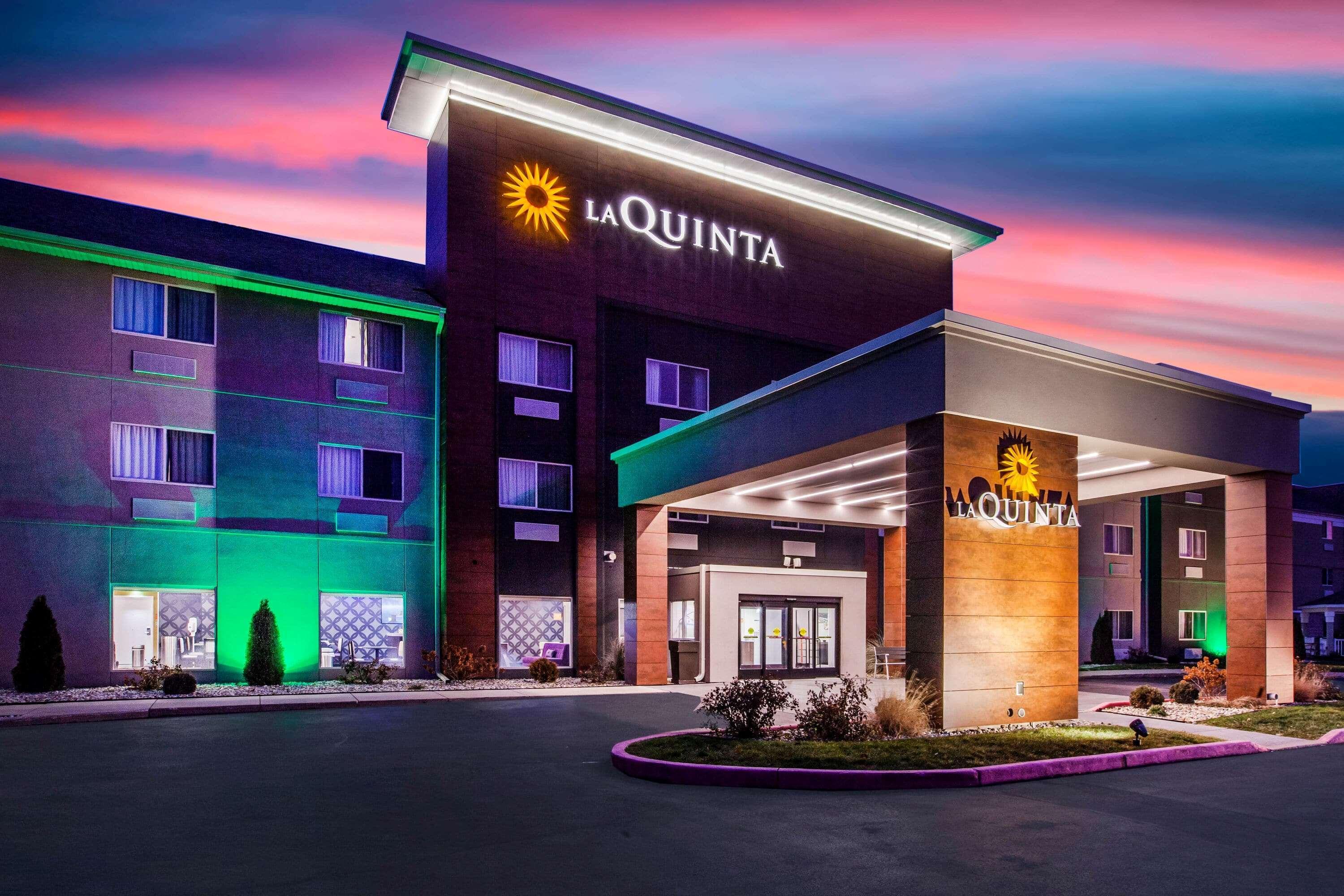 La Quinta Inn And Suites By Wyndham Елкгарт Екстер'єр фото