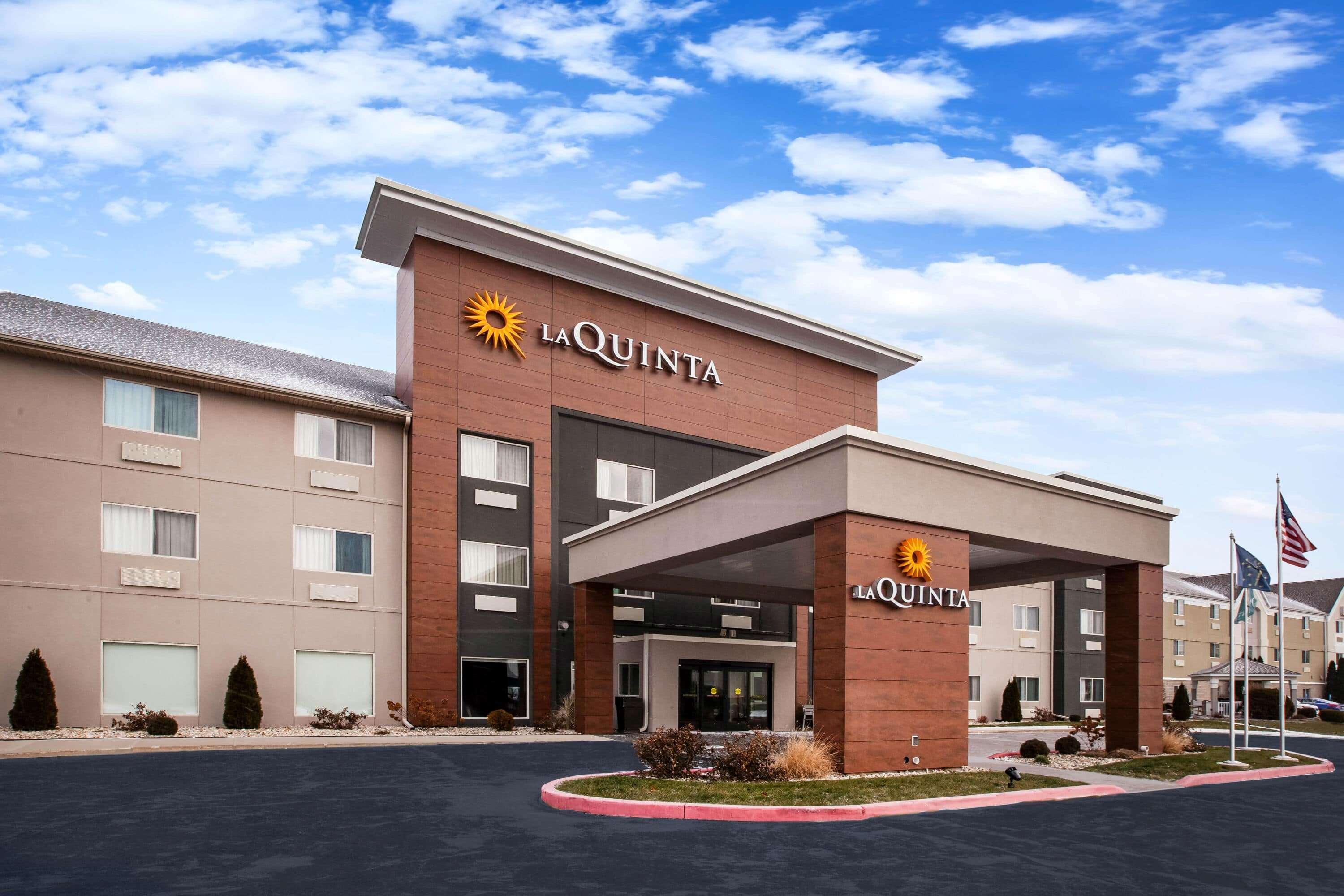 La Quinta Inn And Suites By Wyndham Елкгарт Екстер'єр фото