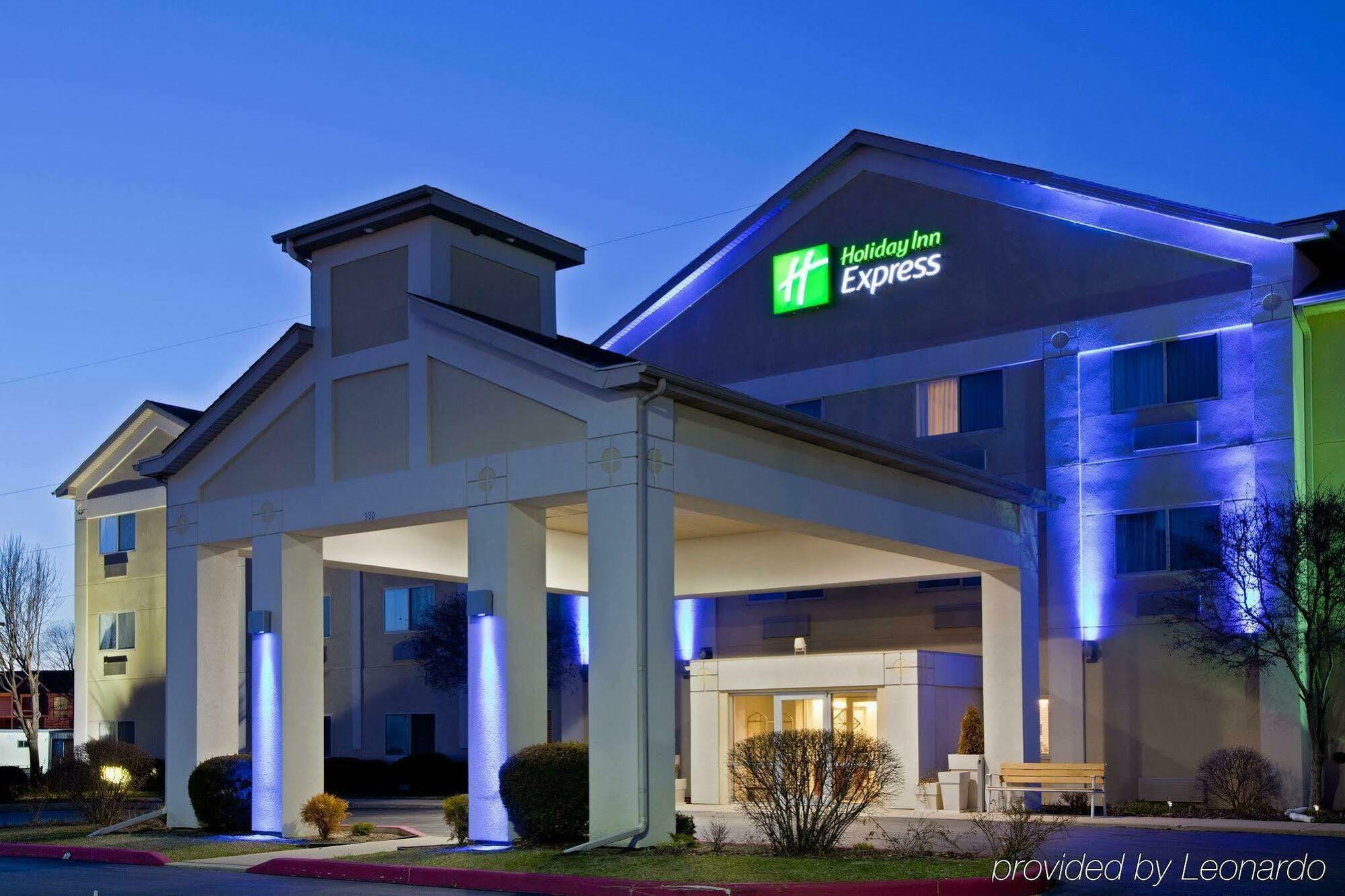 La Quinta Inn And Suites By Wyndham Елкгарт Екстер'єр фото